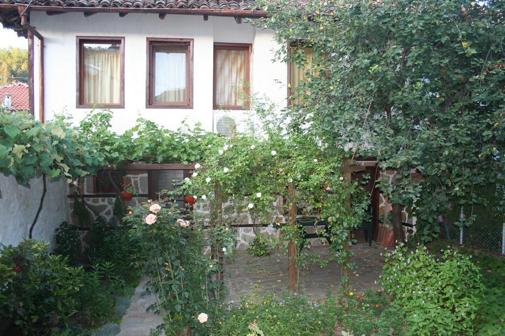Hotel Todorova House à Zlatograd Extérieur photo